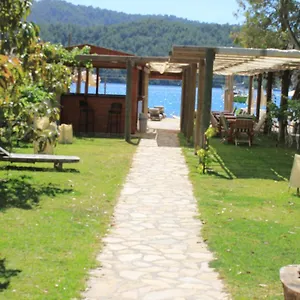 Oda ve Kahvaltı Sakin Vadi Winehouse, Orhaniye (Marmaris)